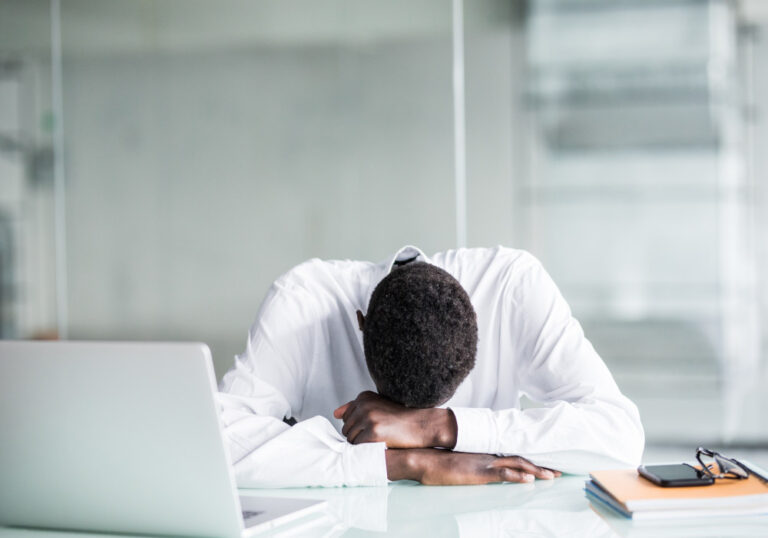 Depression at work signssymptoms and causes