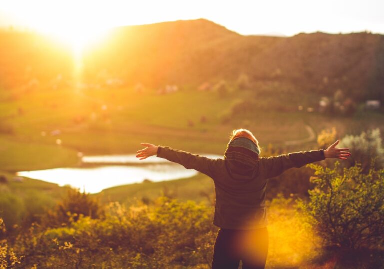 how to be happy alone